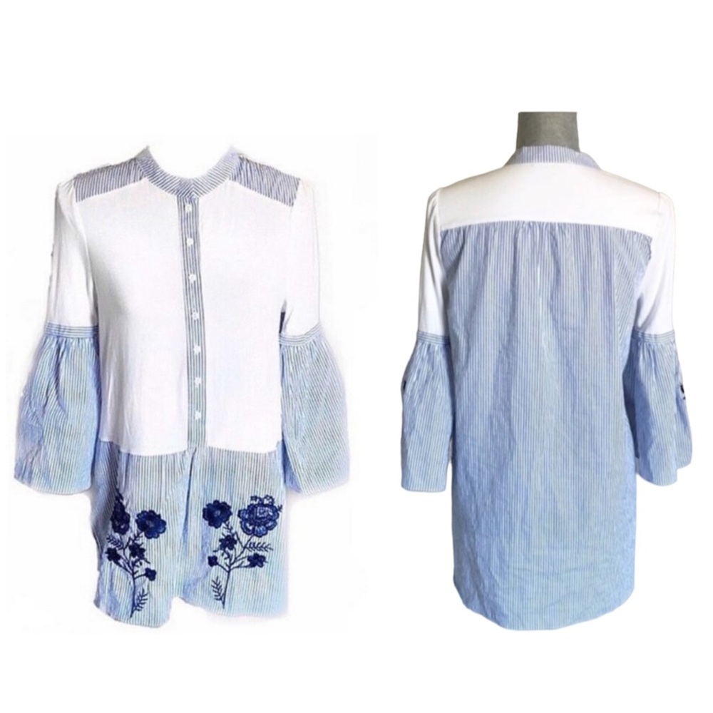 SP White And Blue Statement Ruffle Sleeve Blouse Size Small Excellent Condition
